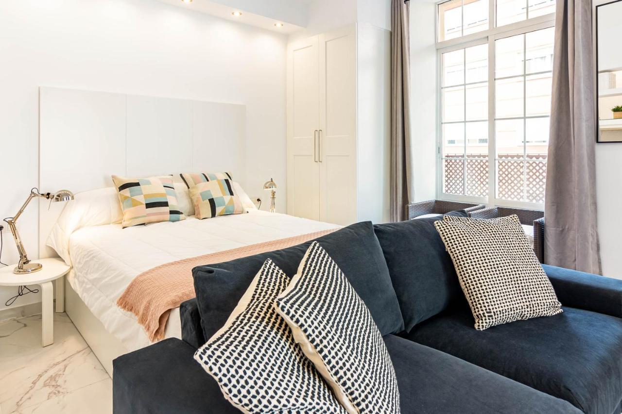 Arriola Apartamento Con Terraza Freshapartments Malaga Exterior photo